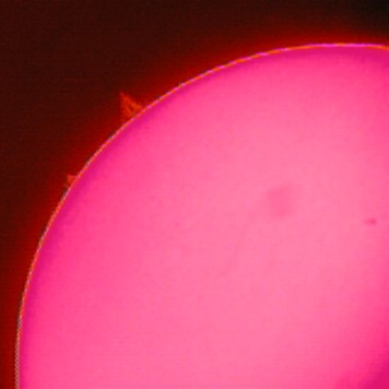 Prominences 5/17/98